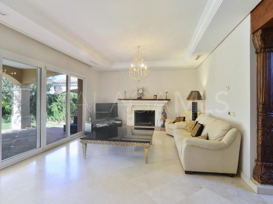 Villa in Supermanzana H with 4 bedrooms | Berkshire Hathaway Homeservices Marbella