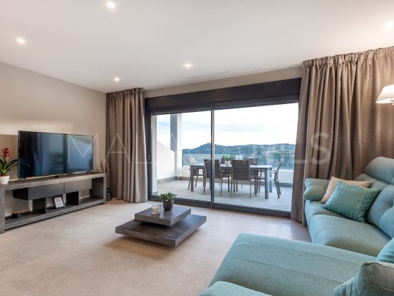 Comprar atico duplex en La Resina Golf de 2 dormitorios | Berkshire Hathaway Homeservices Marbella