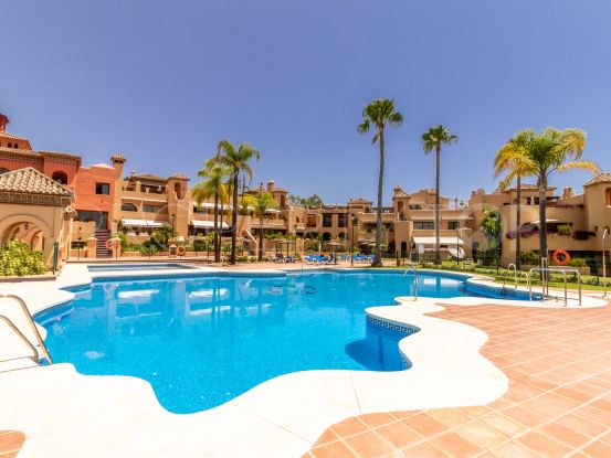 Penthouse with 2 bedrooms for sale in La Cartuja del Golf, Estepona | Berkshire Hathaway Homeservices Marbella