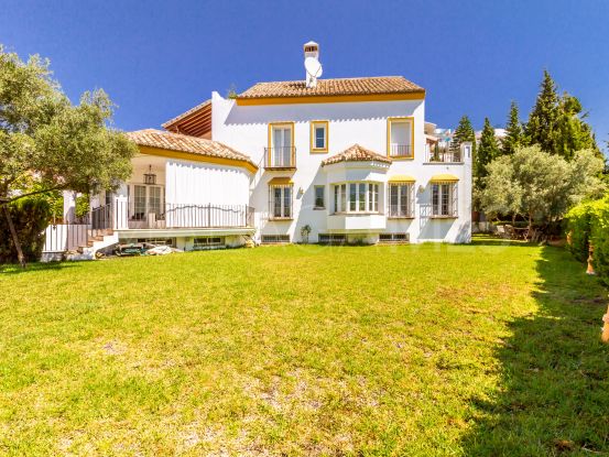 Villa con 7 dormitorios en Benamara, Estepona | Berkshire Hathaway Homeservices Marbella