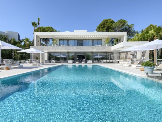 Comprar villa con 9 dormitorios en Las Brisas, Nueva Andalucia | Berkshire Hathaway Homeservices Marbella