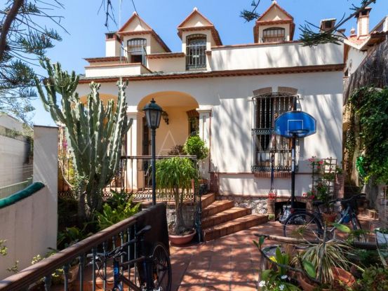 Comprar villa con 5 dormitorios en Malaga - Este | Berkshire Hathaway Homeservices Marbella