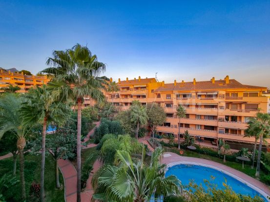 Se vende atico de 2 dormitorios en Costa Nagüeles III, Marbella Golden Mile | Kavan Estates