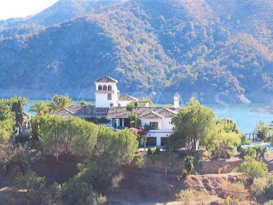 Finca en venta en Carretera de Istan de 6 dormitorios | Nordica Marbella