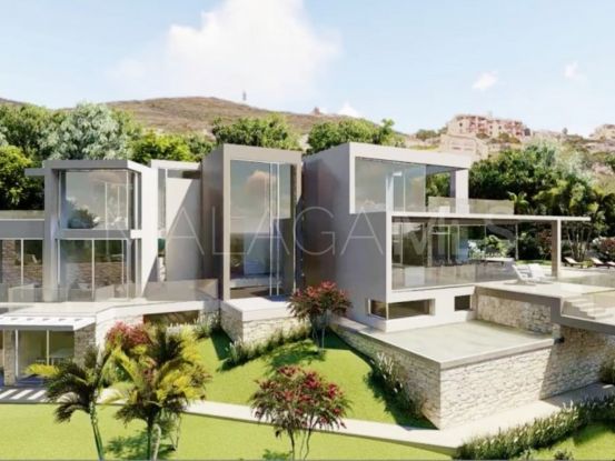 Villa en venta en Benalmadena Pueblo de 6 dormitorios | Nordica Marbella