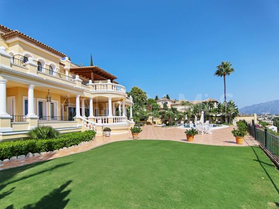 5 bedrooms villa in El Paraiso | Nordica Marbella