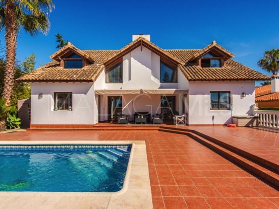 Comprar villa en El Saladillo de 4 dormitorios | Nordica Marbella