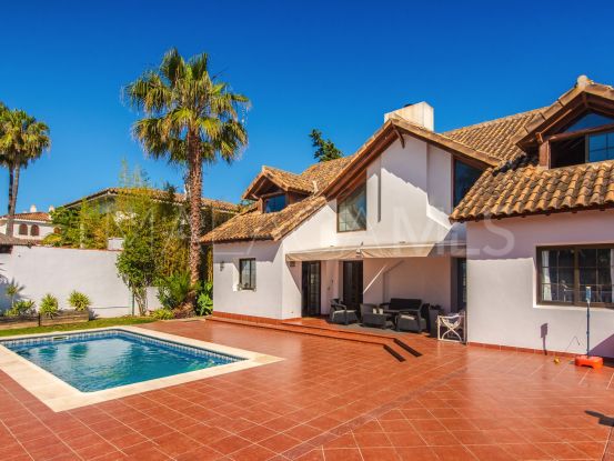 Villa with 4 bedrooms for sale in El Saladillo, Estepona | Nordica Marbella
