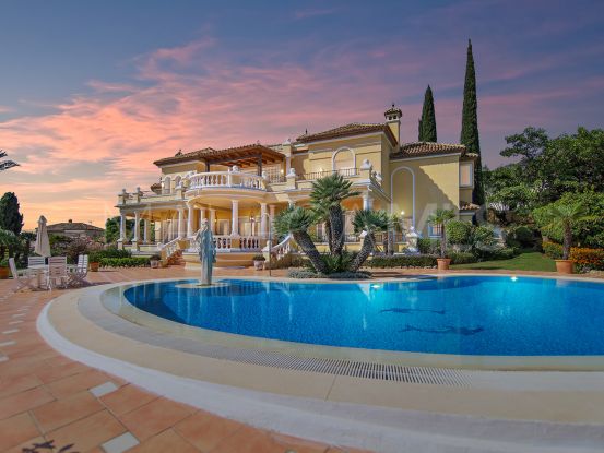Se vende villa en El Paraiso con 5 dormitorios | Christie’s International Real Estate Costa del Sol