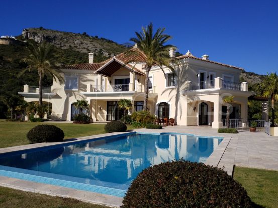 Marbella Club Golf Resort, Benahavis, villa a la venta | Von Poll Real Estate