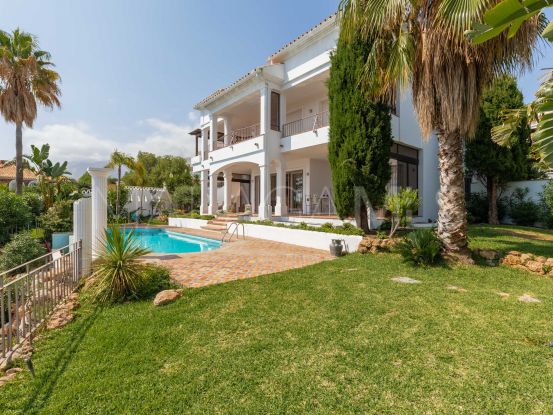 Se vende villa en Las Lomas de Pozuelo, Marbella Este | Von Poll Real Estate
