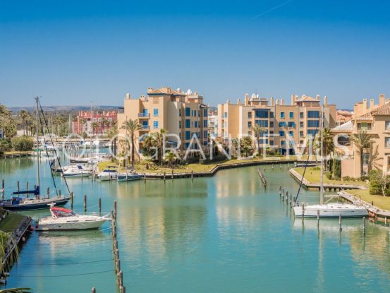 Apartamento de 3 dormitorios a la venta en Isla de la Vela, Marina de Sotogrande | Teseo Estate