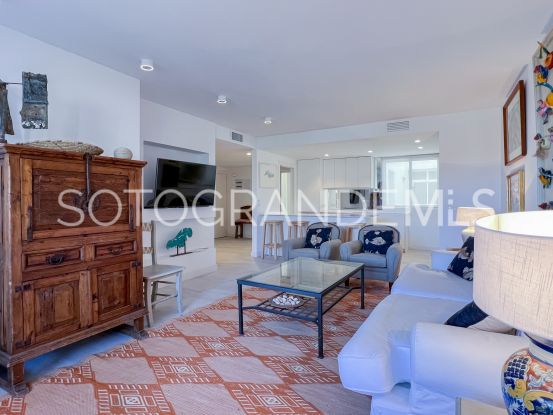 Paseo del Mar, Sotogrande Puerto Deportivo, apartamento en venta de 3 dormitorios | Teseo Estate