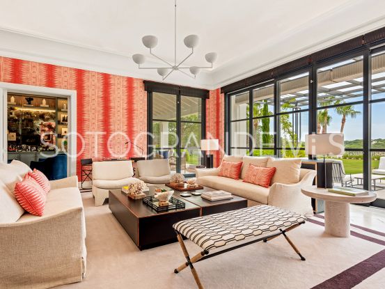 Zona F 8 bedrooms villa for sale | Teseo Estate