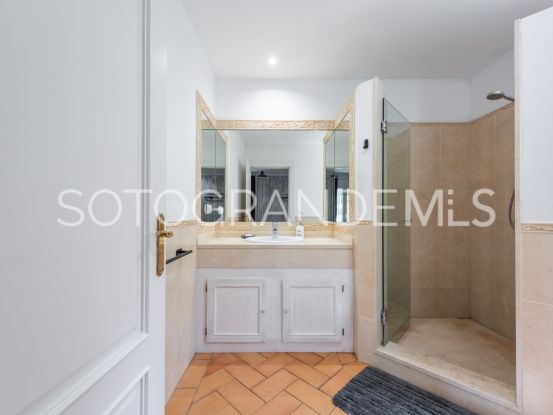 Villa in Zona F with 4 bedrooms | Teseo Estate