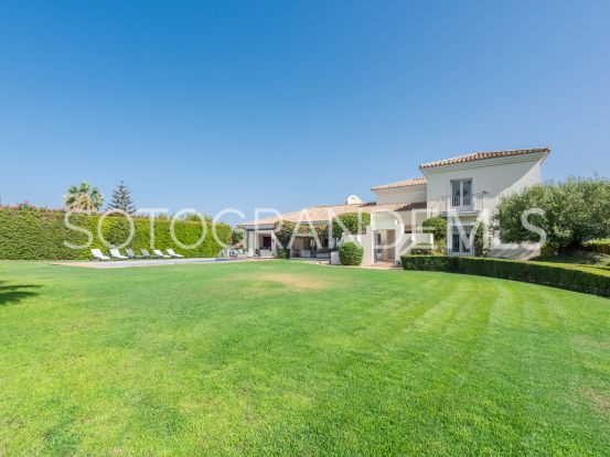 Villa in Zona F with 4 bedrooms | Teseo Estate