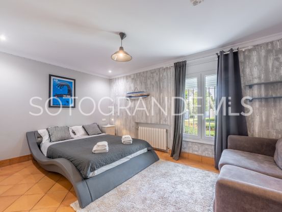 Villa in Zona F with 4 bedrooms | Teseo Estate