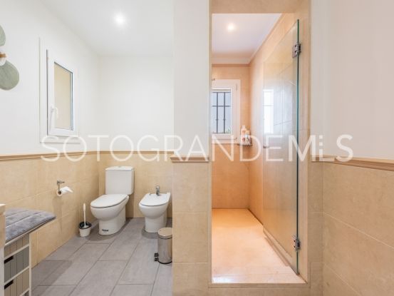 Villa in Zona F with 4 bedrooms | Teseo Estate