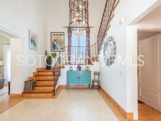 Villa in Zona F with 4 bedrooms | Teseo Estate
