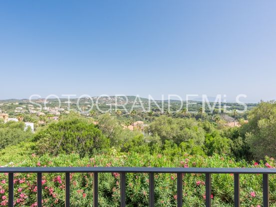 Villa in Zona F with 4 bedrooms | Teseo Estate