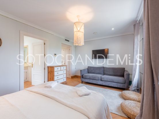 Villa in Zona F with 4 bedrooms | Teseo Estate