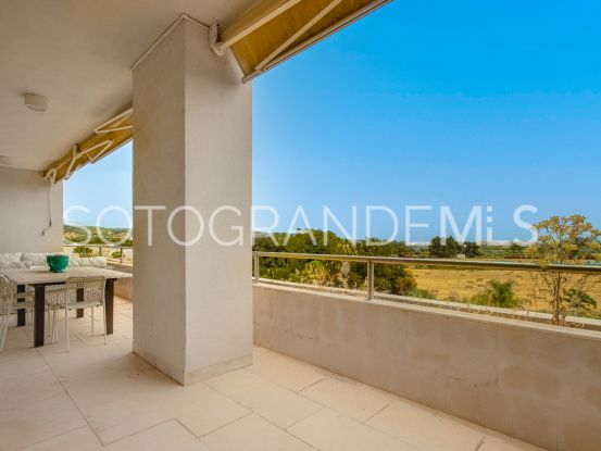 Polo Gardens, Sotogrande, apartamento de 4 dormitorios en venta | Teseo Estate