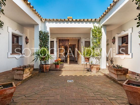 Villa with 4 bedrooms in Zona A, Sotogrande | Teseo Estate