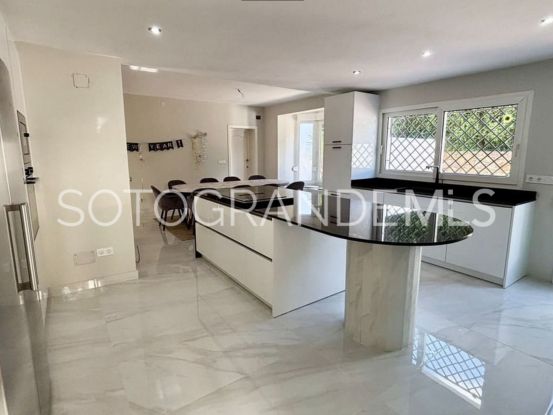 For sale 6 bedrooms villa in Zona B, Sotogrande Costa | Teseo Estate