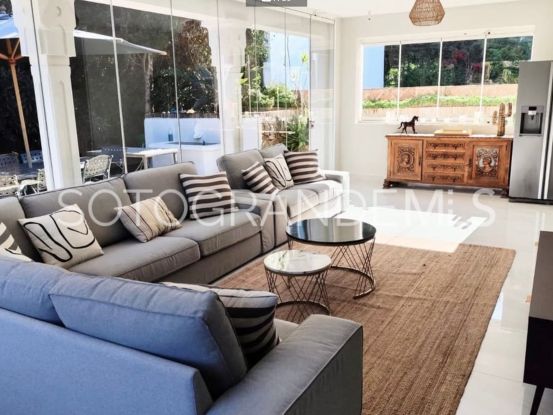 For sale 6 bedrooms villa in Zona B, Sotogrande Costa | Teseo Estate