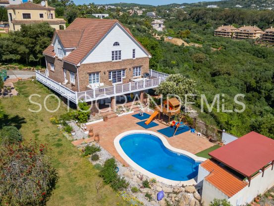 Se vende villa de 4 dormitorios en Zona F, Sotogrande Alto | Teseo Estate