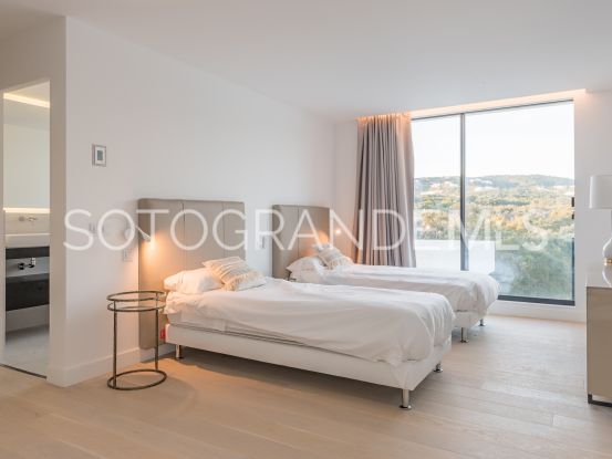 For sale 6 bedrooms villa in Zona F, Sotogrande Alto | Teseo Estate