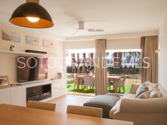 Se vende apartamento con 3 dormitorios en Paseo del Mar, Sotogrande | Teseo Estate