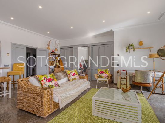 Comprar villa en La Reserva de 5 dormitorios | Teseo Estate