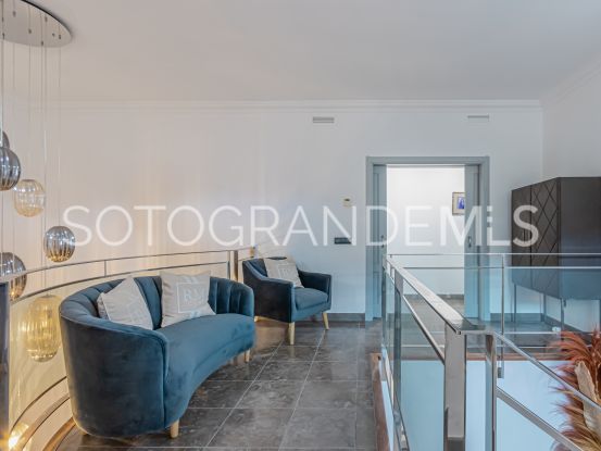 Comprar villa en La Reserva de 5 dormitorios | Teseo Estate