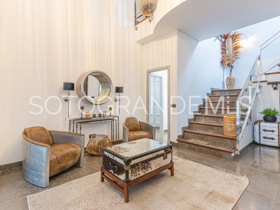 Comprar villa en La Reserva de 5 dormitorios | Teseo Estate