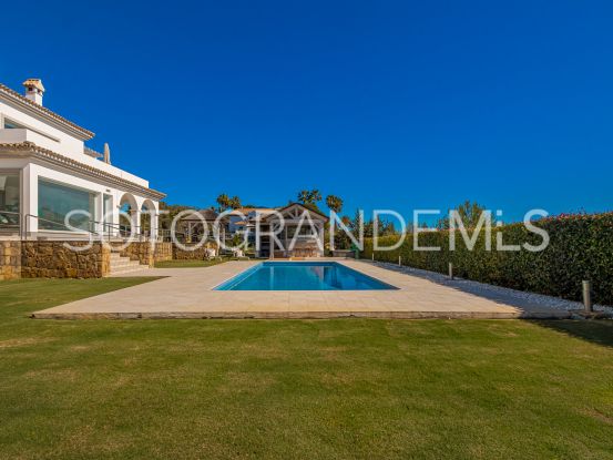 Comprar villa en La Reserva de 5 dormitorios | Teseo Estate