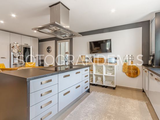 Comprar villa en La Reserva de 5 dormitorios | Teseo Estate