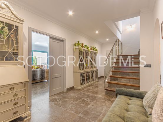 Comprar villa en La Reserva de 5 dormitorios | Teseo Estate