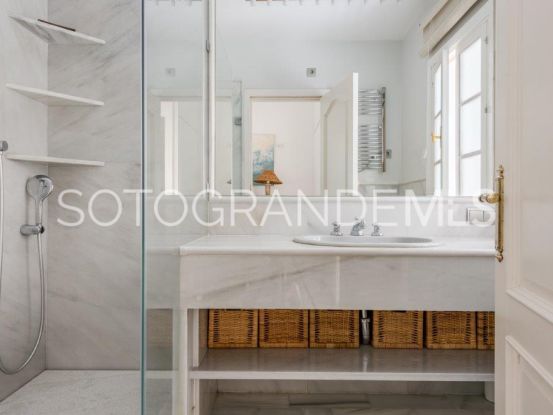 Se vende villa en Zona D de 5 dormitorios | Teseo Estate