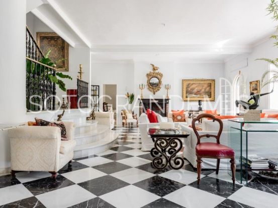 Se vende villa en Zona D de 5 dormitorios | Teseo Estate