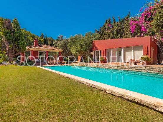 Villa de 4 dormitorios en venta en Reyes y Reinas, Sotogrande | Teseo Estate