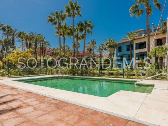 For sale apartment with 4 bedrooms in Isla del Pez Volador, Sotogrande Marina | Teseo Estate