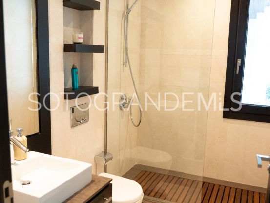 Hacienda de Valderrama, apartamento con 3 dormitorios en venta | Teseo Estate