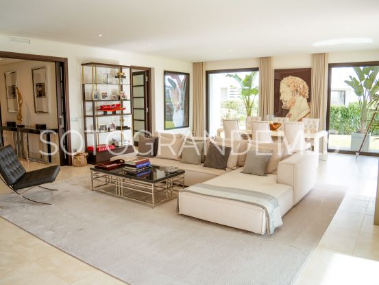 Hacienda de Valderrama, apartamento con 3 dormitorios en venta | Teseo Estate