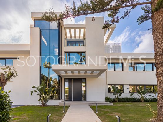 Villa for sale in Kings & Queens with 5 bedrooms | Teseo Estate