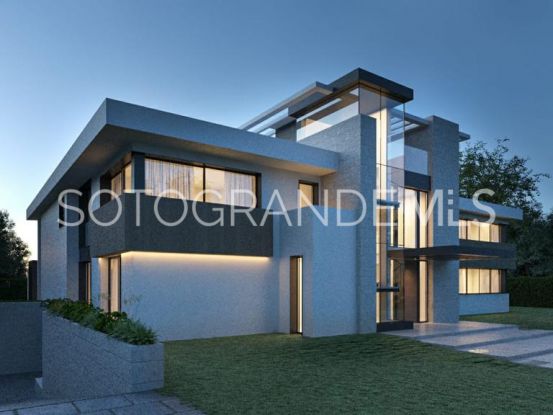 Villa de 5 dormitorios en venta en Reyes y Reinas, Sotogrande | Teseo Estate