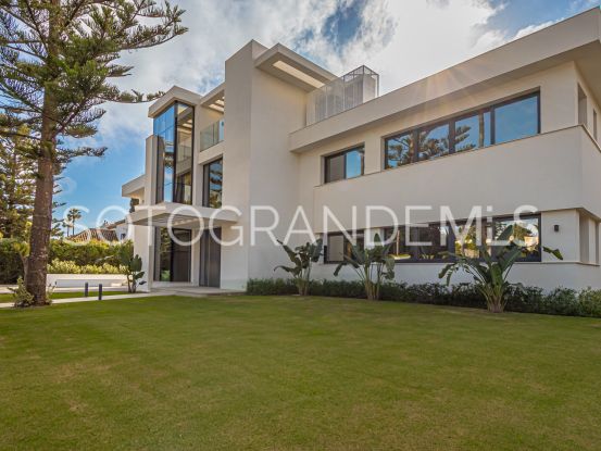 Villa for sale in Kings & Queens with 5 bedrooms | Teseo Estate