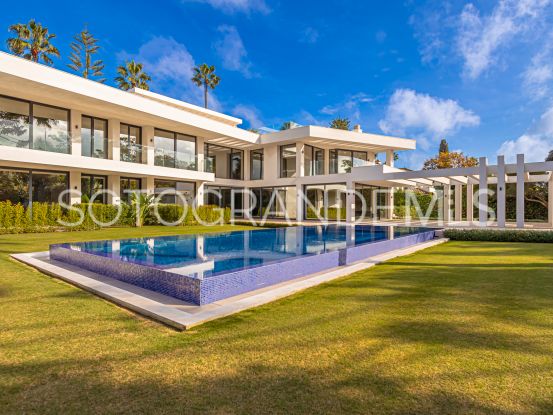 Reyes y Reinas, Sotogrande Costa, villa en venta de 5 dormitorios | Teseo Estate