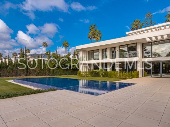 Villa for sale in Kings & Queens with 5 bedrooms | Teseo Estate