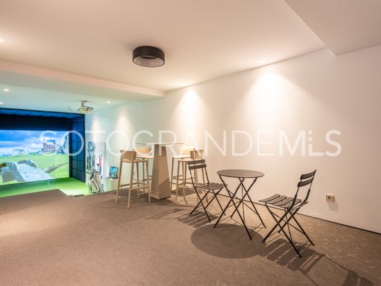 Zona E 6 bedrooms villa for sale | Teseo Estate